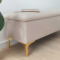 Pufa z pojemnikiem na buty - organizacja w modnym wydaniu.