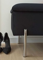 Siedzisko z ukrytym schowkiem na przedpokój.