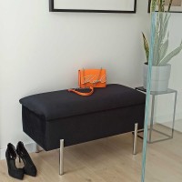 Pufa z eleganckim wnętrzem na przedpokój - przechowuj z klasą.