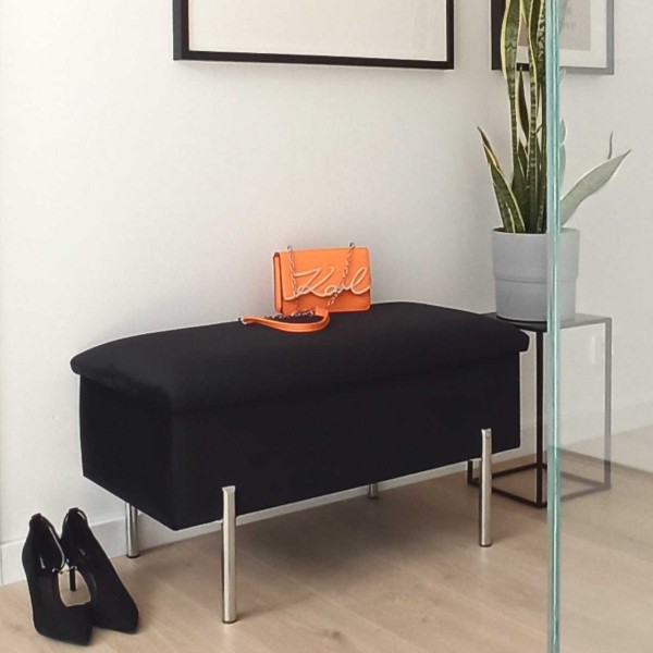 Pufa z pojemnym schowkiem na przedpokój - funkcjonalność i elegancja w jednym.