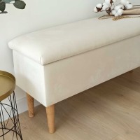 Beżowe siedzisko tapicerowane do przedpokoju.